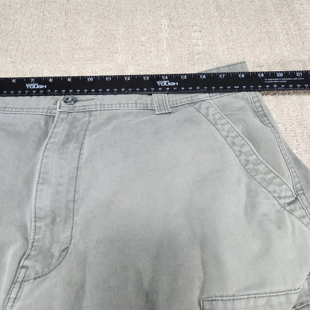 Vintage Levis Cargo Shorts Men 36 *READ Y2K Baggy Wide Leg Utility Paratrooper